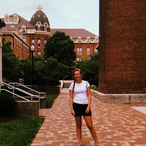 Meet your Posher, Hannah